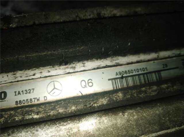 Intercooler Mercedes Sprinter 216 (906.613)