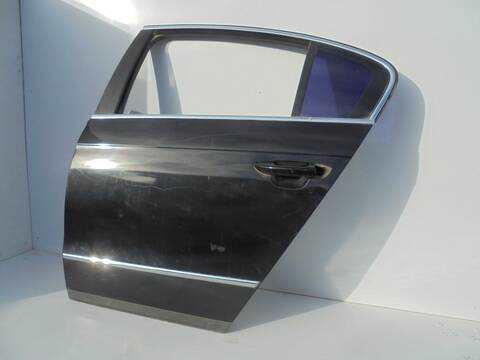 Foto 3ª: Puerta Trasera Izquierda Volkswagen Passat 2.0 16V FSI BERLINA 150CV 110KW [BLR] (2005)