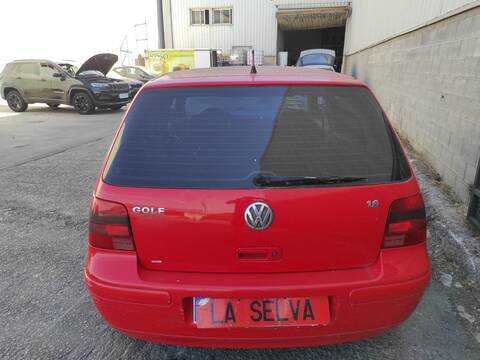 Portón Volkswagen Golf AKL BERLINA