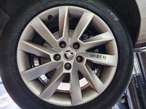 LLanta Chapa Skoda Superb ACTIVE 150CV 110KW