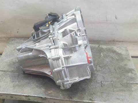 Foto 3ª: Caja Cambios Dacia Duster TCE 130 EXTREME 130CV 97KW