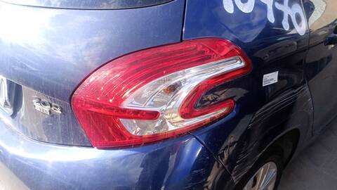 Piloto Trasero Derecho Peugeot 208 ACTIVE 92CV 68KW