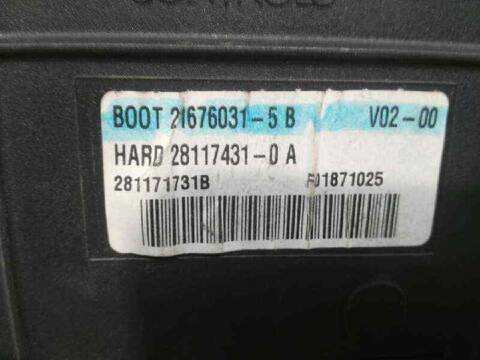 Foto 3ª: Caja Reles Fusibles Peugeot 407 1.6 HDI FAP CAT 9HZ - DV6TED4) 109CV 80KW (2004)