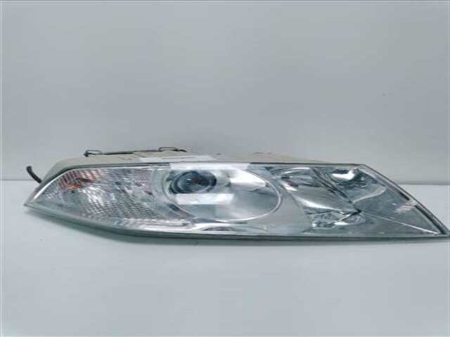 Faro Derecho Skoda Octavia 2.0 TDI (140 CV)