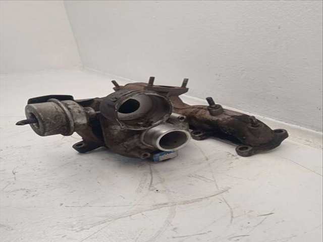 Foto 3ª: Turbocompresor Volkswagen Touran 2.0 TDI 16V 140CV 103KW [BKD] (2005)