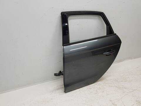 Foto 3ª: Puerta Trasera Izquierda Audi A1 AMBITION