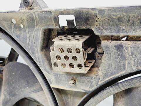 Foto 2ª: Electroventilador Ford Focus 1.6 16V CAT BERLINA 100CV 74KW [FYDB] (2002)