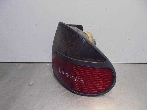 Foto 2ª: Piloto Trasero Derecho Renault Laguna 95CV 70KW (1998)