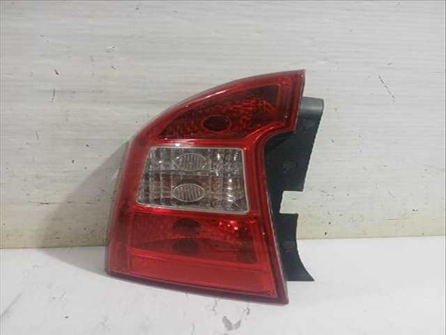 Piloto Trasero Izquierdo Kia Carens 2.0 CRDI 140 140CV