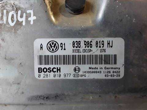 Foto 2ª: Centralita Motor ECU Volkswagen Golf ADVANCE 1.9 TDI 131CV (2000)