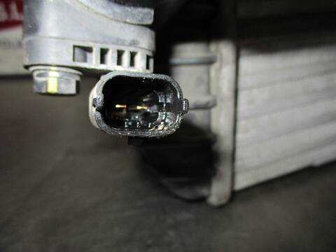 Foto 3ª: Intercooler Kia Carens BASIC 116CV 85KW [D4FD] (2015)