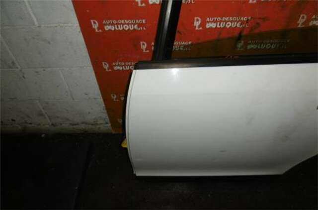 Foto 2ª: Puerta Trasera Izquierda Citroen C4 1.6 HDI [9HX (DV6ATED4)]