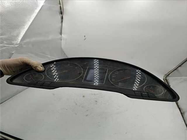 Foto 3ª: Cuadro de Instrumentos Audi A4 1.9 TDI (96 KW) [1.9 LTR. - 96 KW TDI] [AWX]