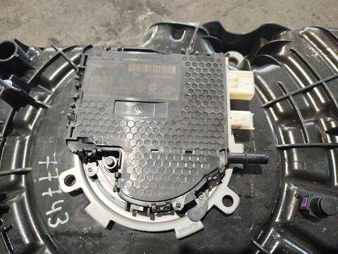 Foto 3ª: Deposito AdBlue Dacia Logan 1.5 BLUE DCI 95 K8JL) 95CV 70KW [K9K 872] (2020)