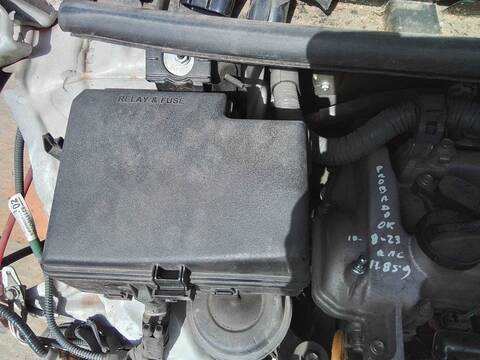 Caja Reles Fusibles Toyota Yaris ACTIVE HYBRID 75CV 55KW