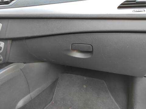 Guantera Renault Megane K9K832 BERLINA III BERLINA 5P