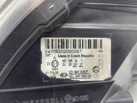 Foto 2ª: Faro Derecho Skoda Octavia BMM (2016)