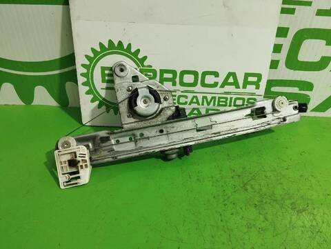 Foto 3ª: Elevalunas Manual Trasero Derecho Renault Megane 1.5 DCI DIESEL 106CV (2003)