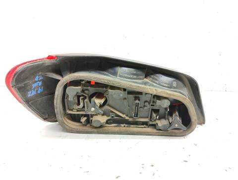 Foto 3ª: Piloto Trasero Derecho Peugeot 306 BERLINA 110CV 81KW [NFT] (2000)
