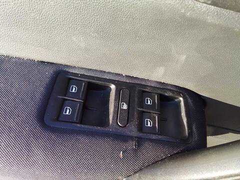 Foto 1ª: Botonera Elevalunas Volkswagen Polo 1.6 TDI 90CV 66KW [CAY] (2012)