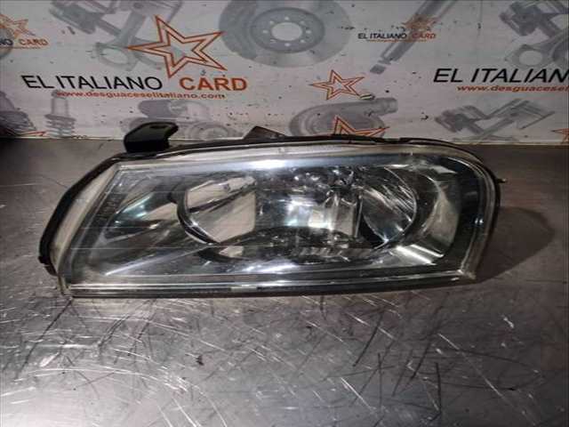Foto 2ª: Faro Izquierdo Mitsubishi L200 2500 TD MAGNUM 4-PTAS.) 99CV 73KW [4D56] (2000)