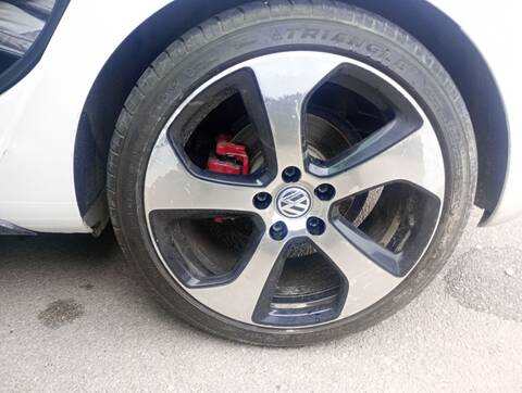 Foto 3ª: Juego LLantas Volkswagen Golf 2.0 GTI 210CV 155KW [CCZB] (2012)
