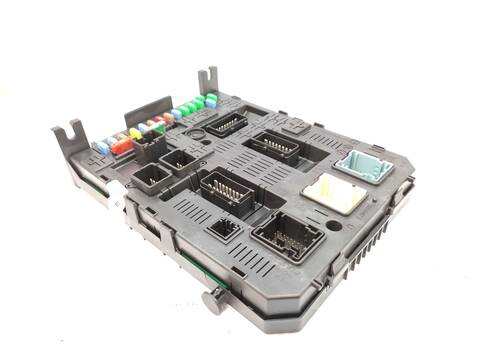 Caja Reles Fusibles Peugeot 308 1.4 16V 98CV 72KW
