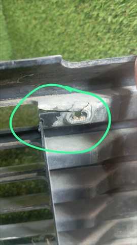 Foto 3ª: Rejilla Delantera Land Rover Range 4.6 G V8 HSE [G46D] (1997)