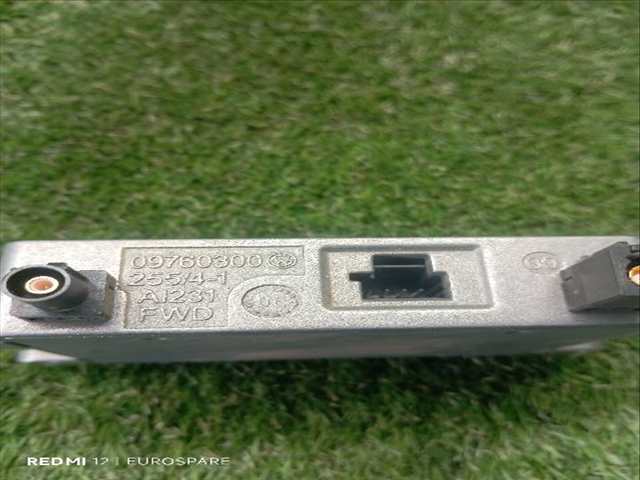 Foto 4ª: Sistema Audio Radio CD Mercedes Clase ML 320 3.0 CDI 5P [642940] (2007)