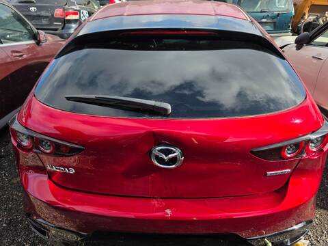 Portón Mazda 3 EXCLUSIVE-LINE 122CV 90KW
