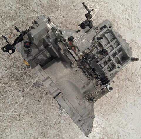 Foto 2ª: Caja Cambios Hyundai Elantra 2.0 CRDI CAT 113CV 83KW (2001)