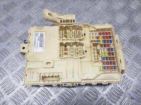 Caja Reles Fusibles Kia Ceed DRIVE 120CV 88KW
