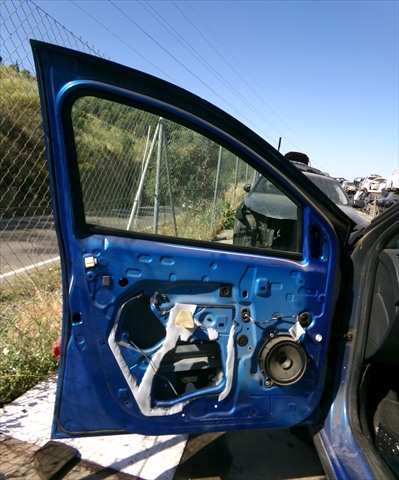 Foto 2ª: Puerta Delantera Izquierda Dacia Sandero 1.5 DCI STEPWAY,2013-2016 [K9KC6] (2014)