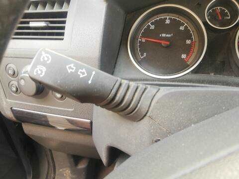 Foto 2ª: Mando Multifuncion Opel Zafira Z19DTH (2005)