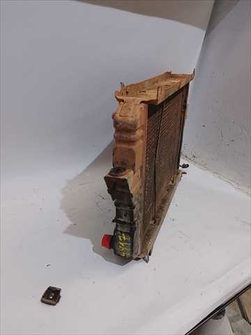 Foto 2ª: Radiador Motor Nissan Patrol 2.8 D [A428] (1986)