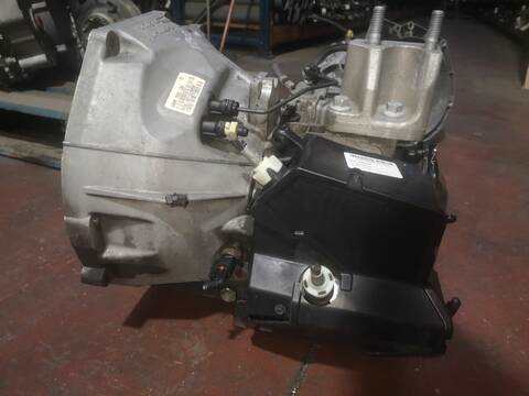 Foto 2ª: Caja Cambios Ford Fiesta SFJA (2012)