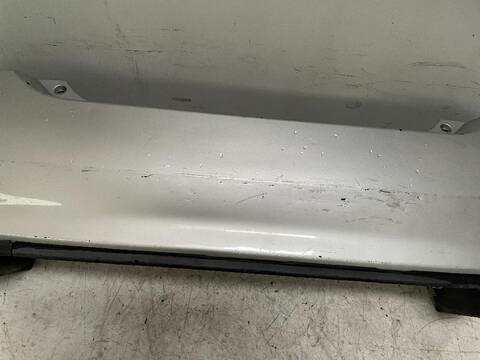 Foto 3ª: Paragolpes Trasero Toyota Prius BASIS AUT. 78CV [1NZFXE] (2003)