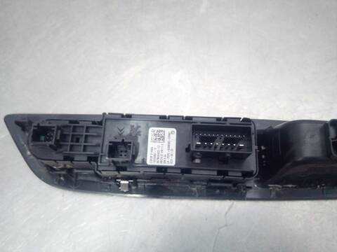 Foto 2ª: Botonera Elevalunas Peugeot 208 ALLURE 101CV 74KW [HN05/PSA] (2021)