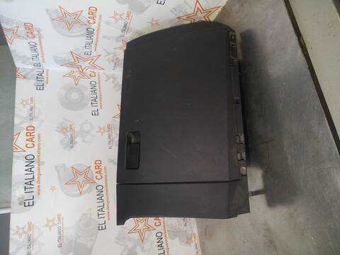 Guantera Volkswagen Polo ADVANCE 95CV 70KW