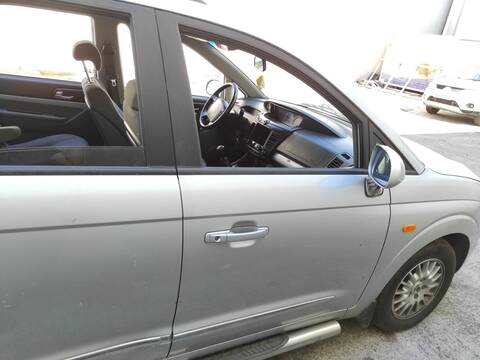 Puerta Delantera Derecha Ssangyong Rodius D27DT