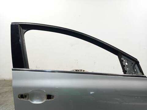Foto 3ª: Puerta Delantera Derecha Renault Megane 1.2 TCE 130 B9MR) HATCHBACK 130CV 97KW IV HATCHBACK B9A/M/N_) [H5F F4] (2018)