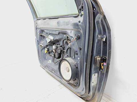 Foto 4ª: Puerta Delantera Izquierda Volkswagen Passat BLUEMOTION BERLINA 110CV 81KW [CBD] (2009)