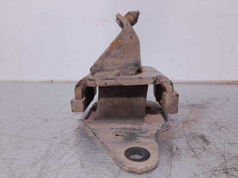 Foto 3ª: Soporte Motor Isuzu D Max D CREW CAB 4WD [4JK1E4C] (2010)
