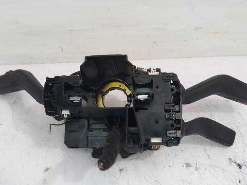 Foto 3ª: Mando Multifuncion Volkswagen Passat ADVANCE BLUEMOTION 105CV [CAYC] (2010)