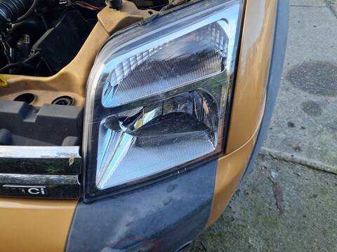 Foto 4ª: Faro Izquierdo Ford Tourneo KOMBI B. CORTA 2006 ) 110CV 81KW [RWPA] (2007)