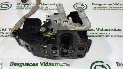 Foto 2ª: Cerradura Puerta Trasera Derecha Kia Cerato 2.0 TD CAT 112CV 83KW [D4EA] (2004)