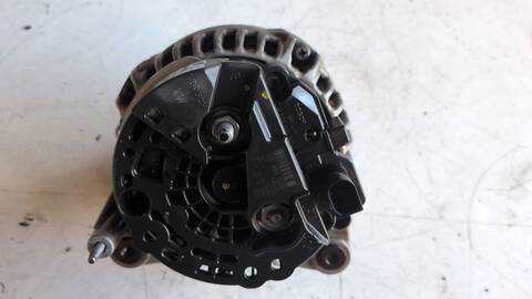 Foto 3ª: Alternador Volkswagen Golf 1.6 TDI DPF 105CV (2008)