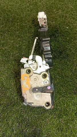 Cerradura Puerta Delantera Derecha Toyota 4 Runner 3.0 T DIESEL