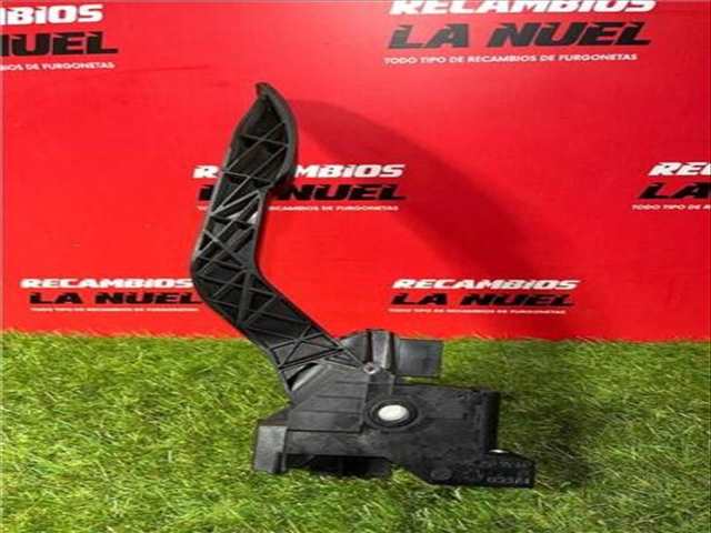 Foto 4ª: Pedal Acelerador Iveco Daily FG 33 S V BATALLA 3520 DIESEL SCR 136CV 100KW FURGON [F1AGL411J*C] (2018)