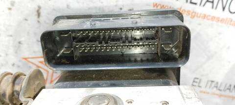 Foto 3ª: Abs Volkswagen Golf HIGHLINE BERLINA 140CV 103KW [BKD] (2004)